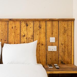Camera con letto king size